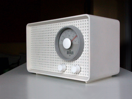 Gui Vs Industrial Design Example Of Braun Radio